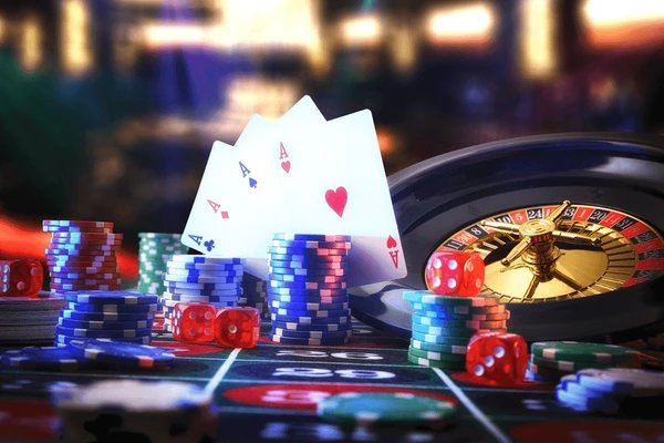popa7 ပေါ်တွင် Baccarat နှင့် Card Games ကစားနေသောမြင်ကွင်း
